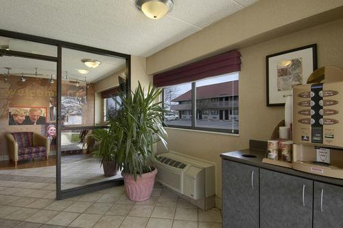 Red Roof Inn Detroit - Farmington Hills Kültér fotó